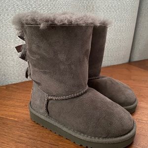 Ugg’s toddler size 8